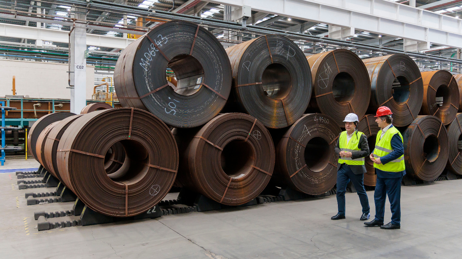 VISITA DEL PRESIDENTE DE LA JUNTA DE CASTILLA Y LEON A LAS INSTALACIONES DE LEON COATED SOLUTIONS